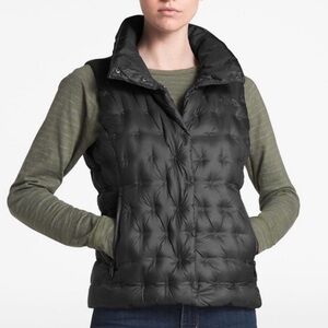 The North Face Holladown Quilted Insulated Down Vest